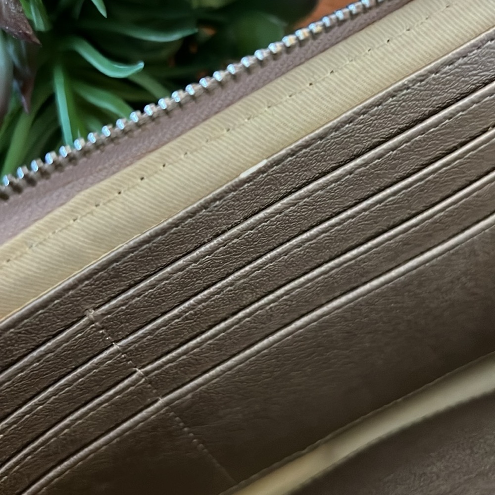 DANA BUCHMAN Long Wristlet Wallet - Picture 10 of 16